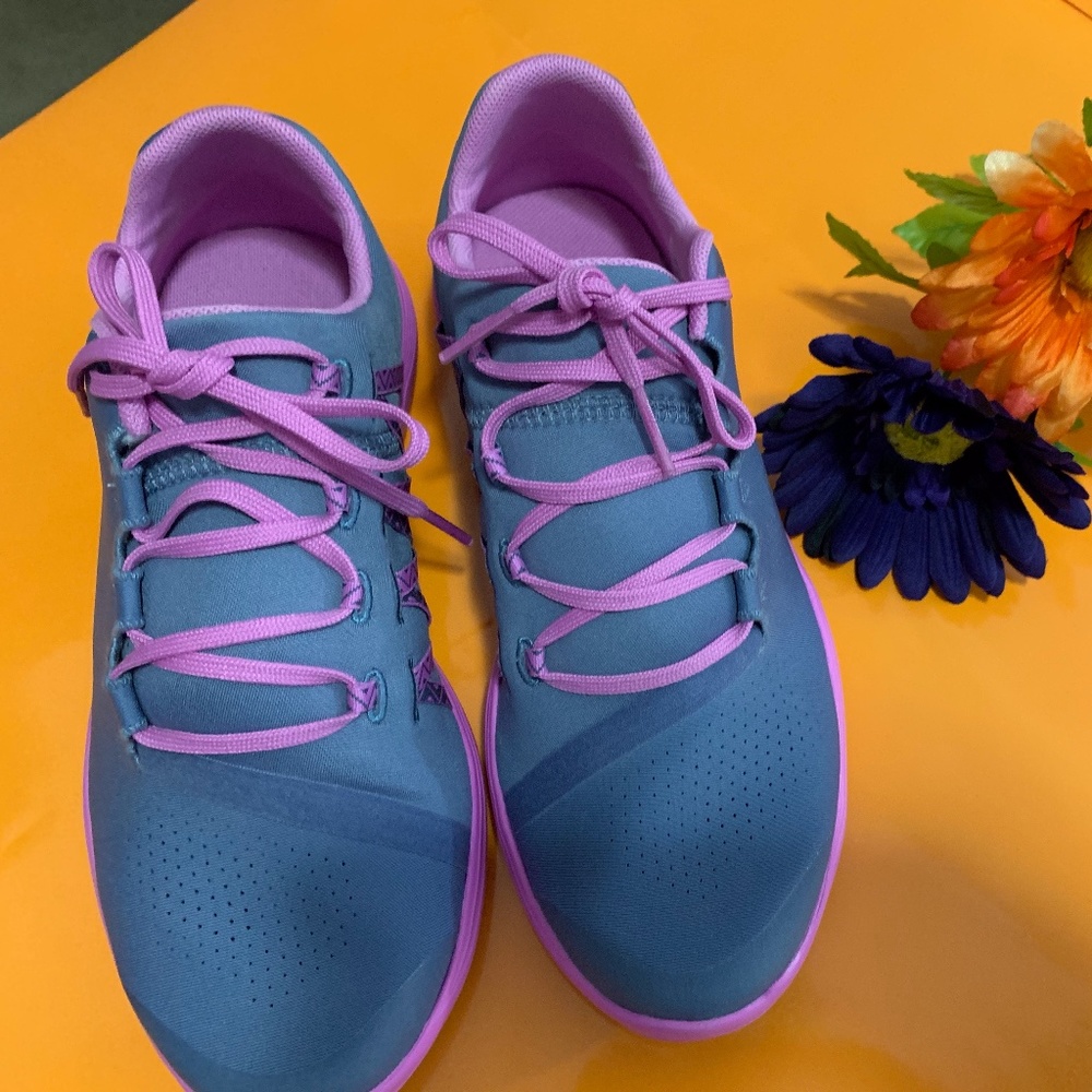 UNDER ARMOUR SNEAKERS